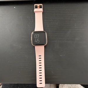 Fitbit versa 2 gently used